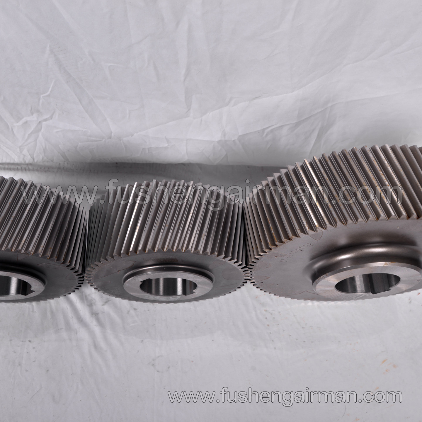 2605045310=2605026290=2605056380 Fusheng SAT61G-N gear set i=1.242