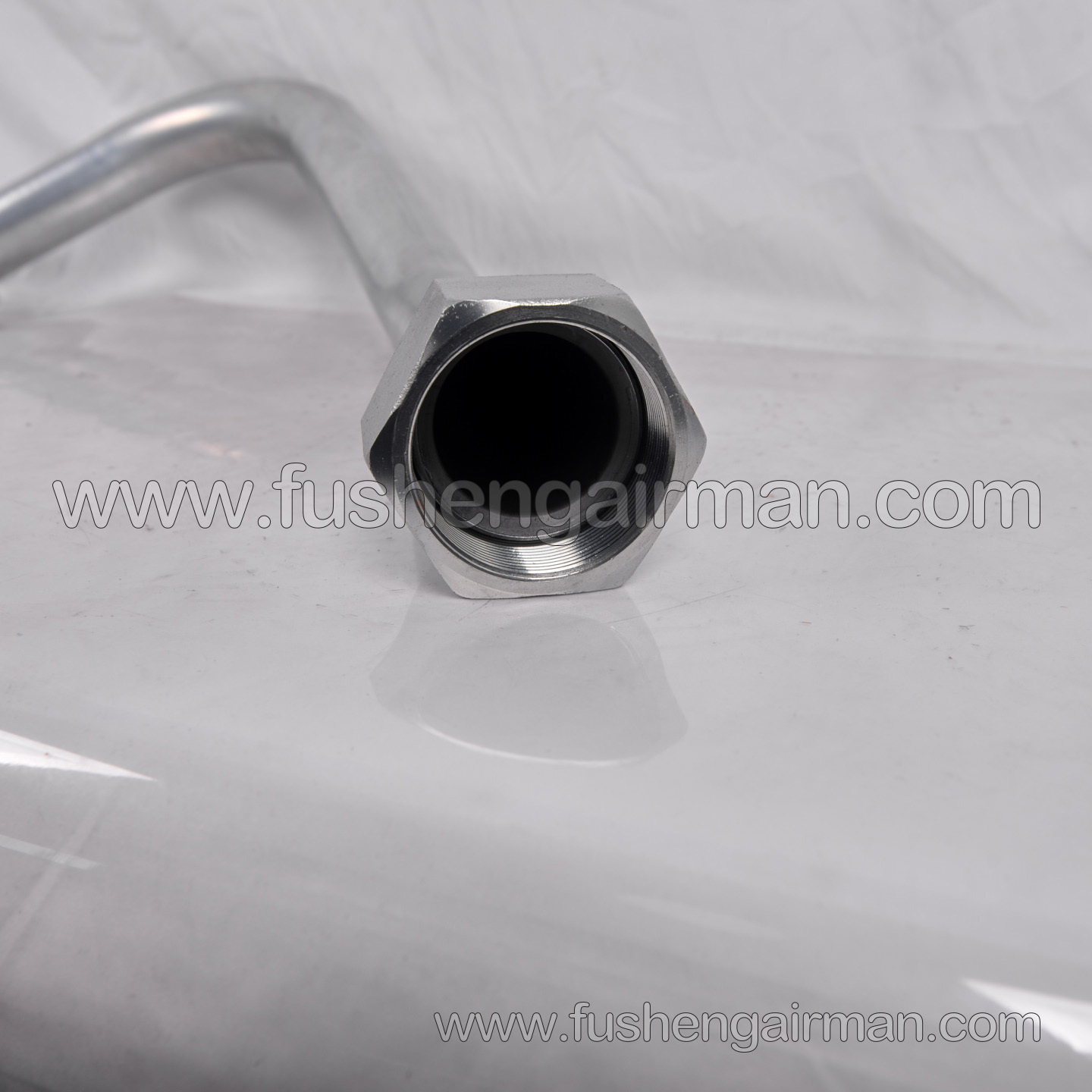 2259592 Ingersoll Rand Screw Air Compressor: Metal Pipe Oil Shut-off Valve to Oil Injector