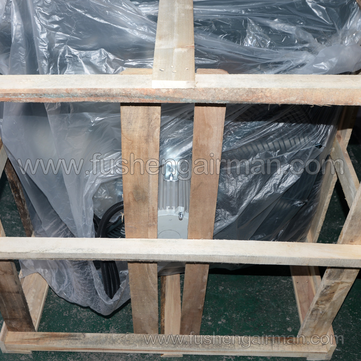 YLS100-1500W6P=2106130276 Fusheng Screw Air Compressor 1.5 kW / 30-inch Axial Fan