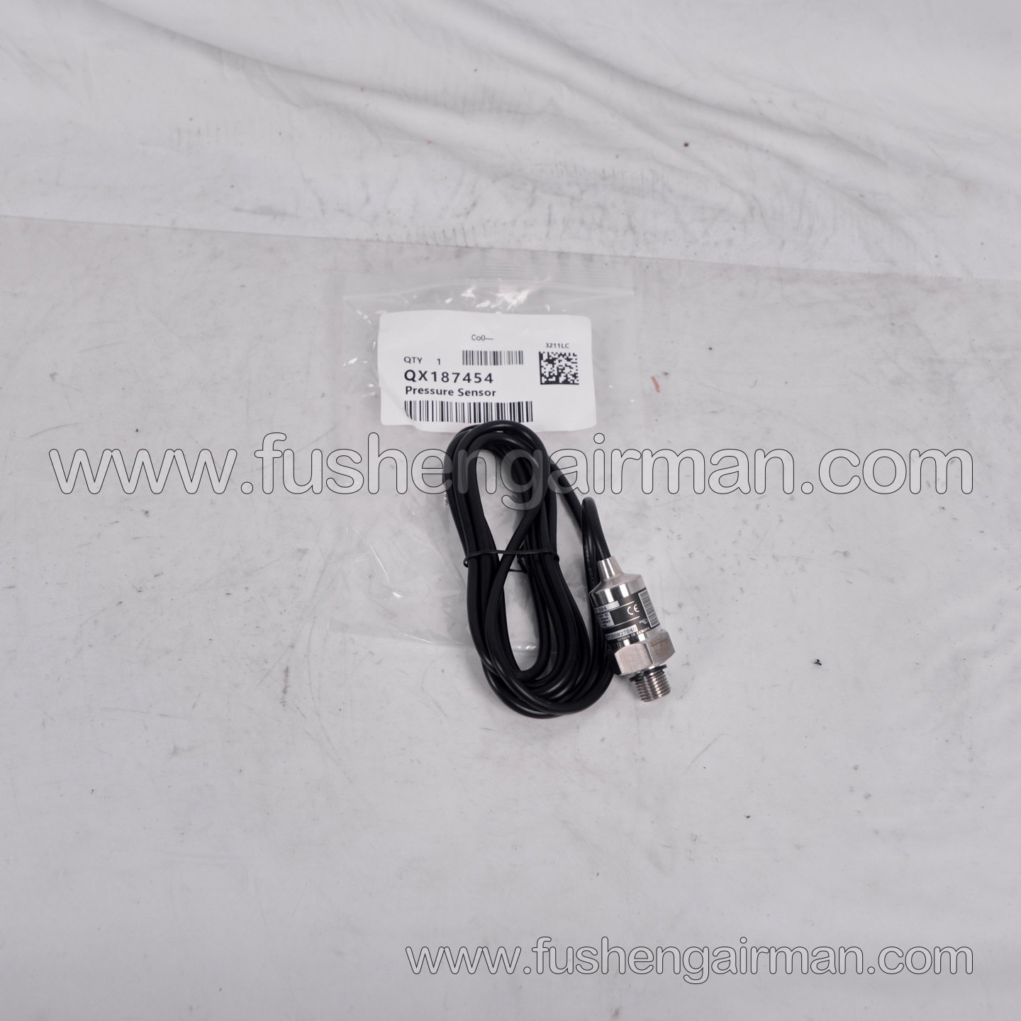 QX187454  The Compair Gardner Denver FM07-22 pressure sensor is compatible with Compair Gardner Denver  screw-type air compressors.