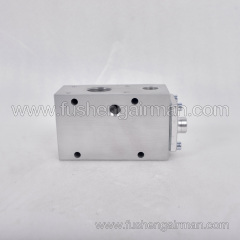 260532S17090226 Fusheng SA200A-7T Inlet Valve Relief Valve Block (with water separator cup hole)