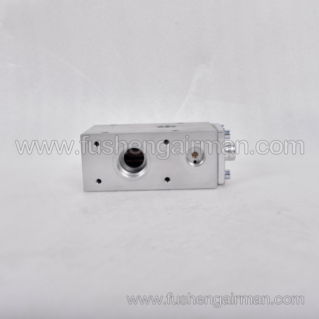 260532S17090226 Fusheng SA200A-7T Inlet Valve Relief Valve Block (with water separator cup hole)