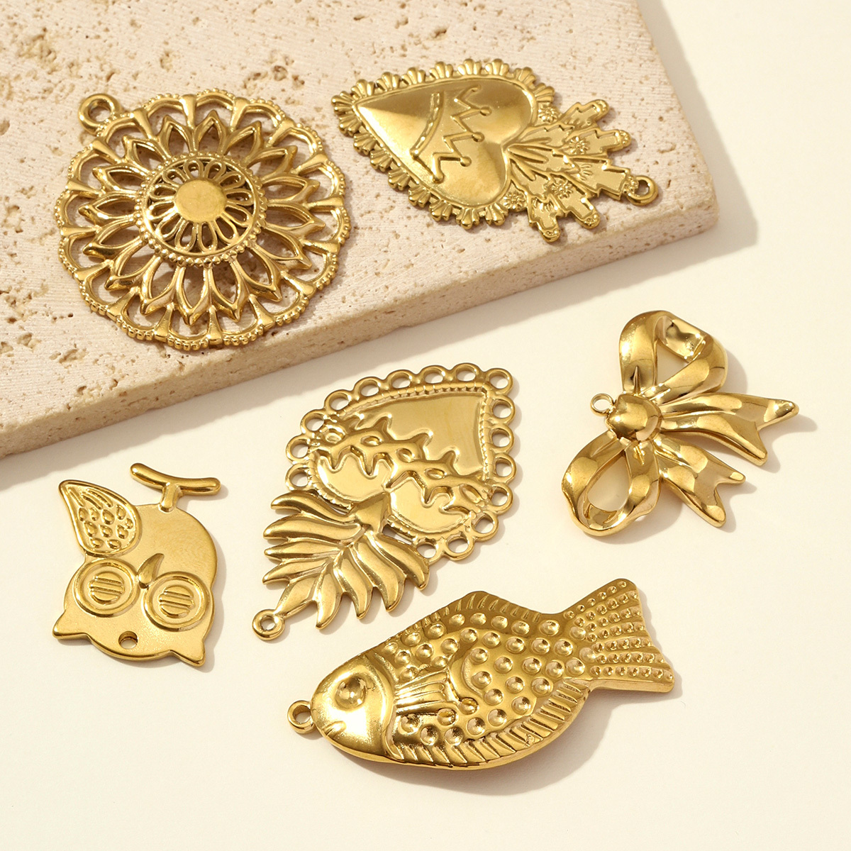 6pcs/pack Never Fade Stainless Steel Bowknot Owl Fish Necklace Pendants Crown Heart DIY Earring Charms Women Cat Flower Jewelry