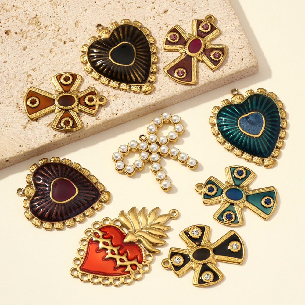 6pcs/pack Retro Big Stainless Steel Enamel Heart Necklace Pendants Rhinestone Cross DIY Earring Charms Women Pineapple Jewelry