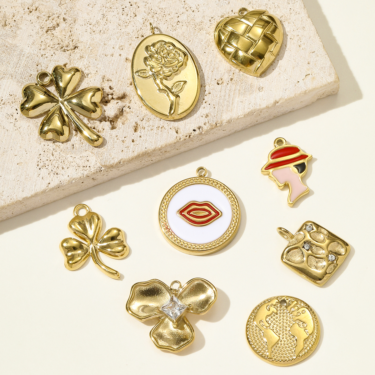 6pcs/pack Fashion Stainless Steel World Map Lady Necklace Pendant Rhinestone Flower Lip DIY Charm Women Clover Rose Jewelry