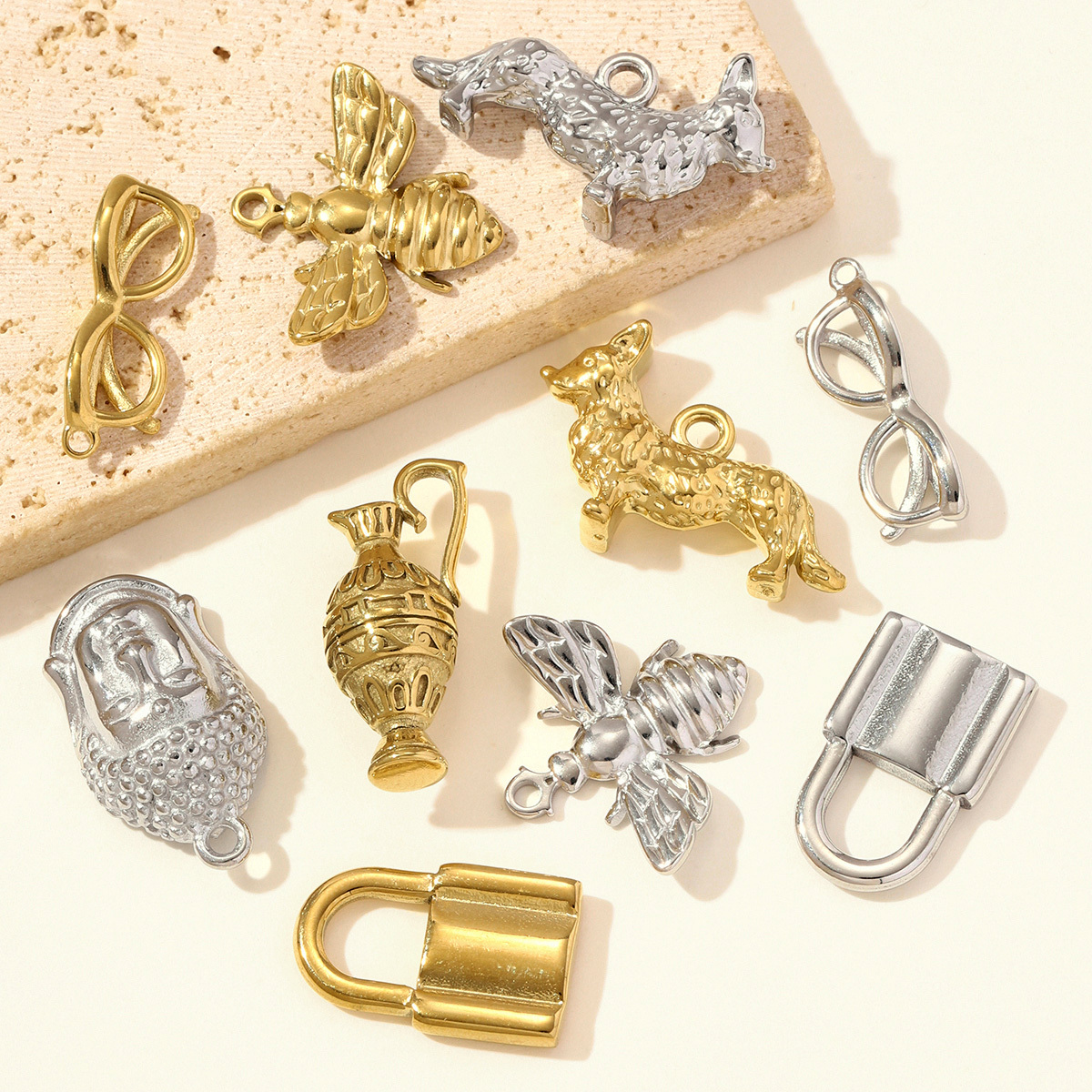 6pcs/pack Fashion Stainless Steel 3D Lock Bee DIY Charms Glasses Buddha Head Necklace Pendants Women Kettle Corgi Dog Jewelry