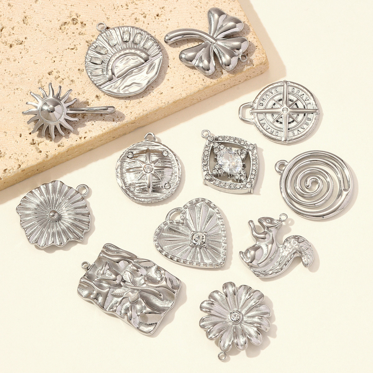 6pcs/pack Fashion Stainless Steel Squarrel Leaf DIY Charms Rhinestone Rose Daisy Necklace Pendants Women Octagram Star Sun Jewelry