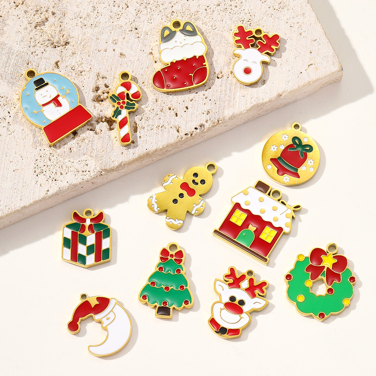 6pcs/pack Stainless Steel Enamel Snowman Gift Box Necklace Pendant Elk Deer Bell DIY Charms Woman Christmas Tree Jewelry