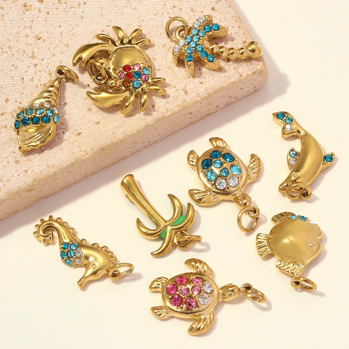 6pcs/pack Stainless Steel Rhinestone Dolphin Seahorse DIY Bracelet Charms Conch Crab Necklace Pendants Women Palm Jewelry Wholesale