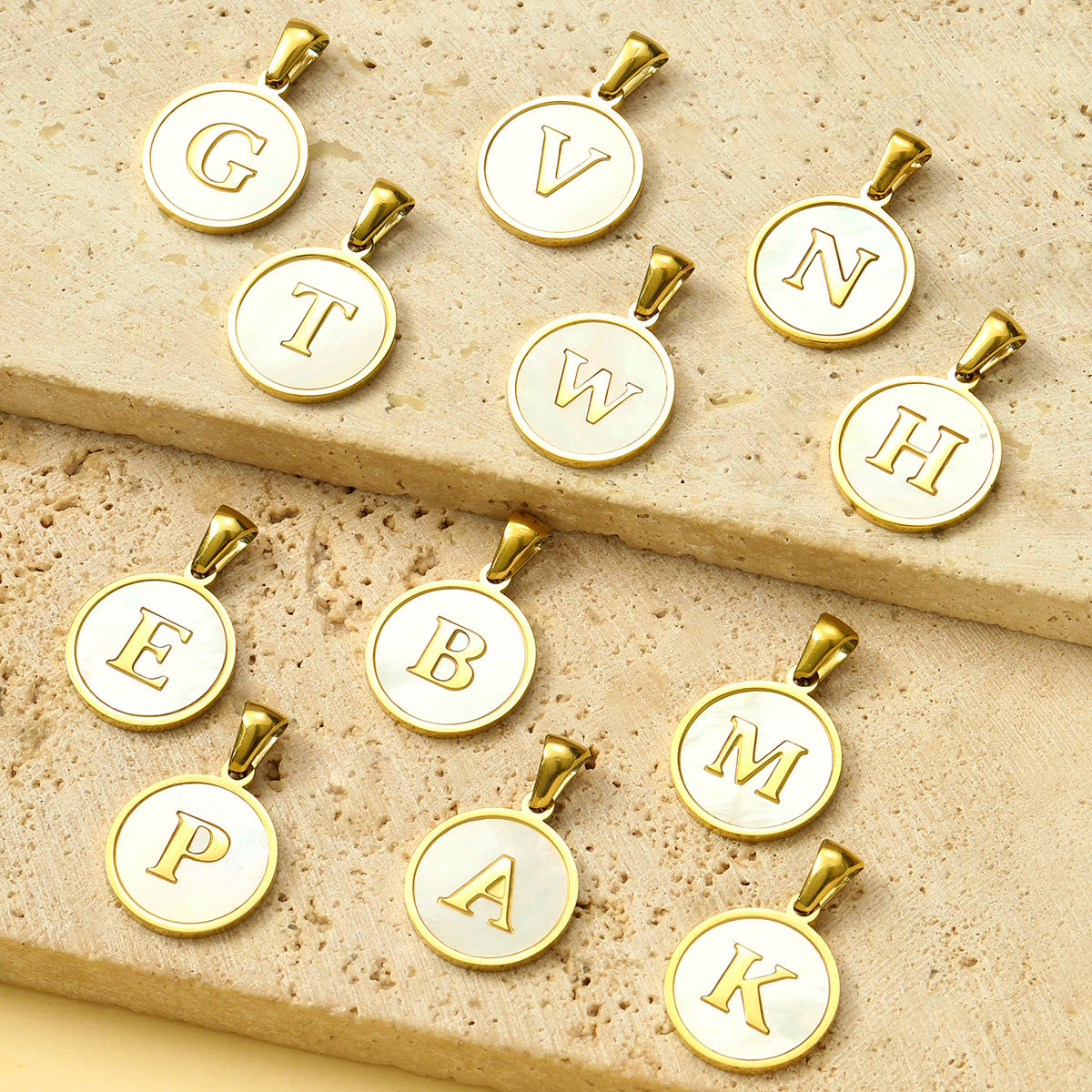 6pcs/pack 16mm Stainless Steel Shell Initial Letter Diy Charm Women Capital Name Necklace Pendant A-Z English Alphabet Jewelry