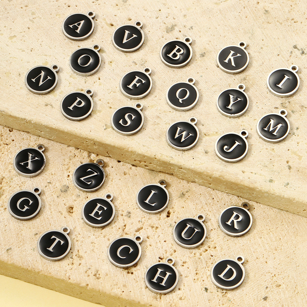 6pcs/pack Stainless Steel Black Enamel Round A-Z Alphabet Charms Letters Small Pendant for Women DIY Jewelry Bracelet Making