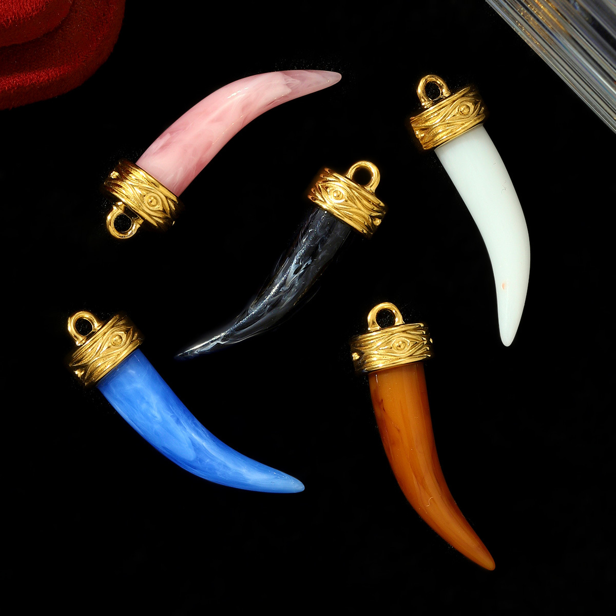 6pcs/pack Stainless Steel Black Agate Ox Horn Necklace Pendant Resin Stone White Shell DIY Charm Women Wolf Tooth Jewelry