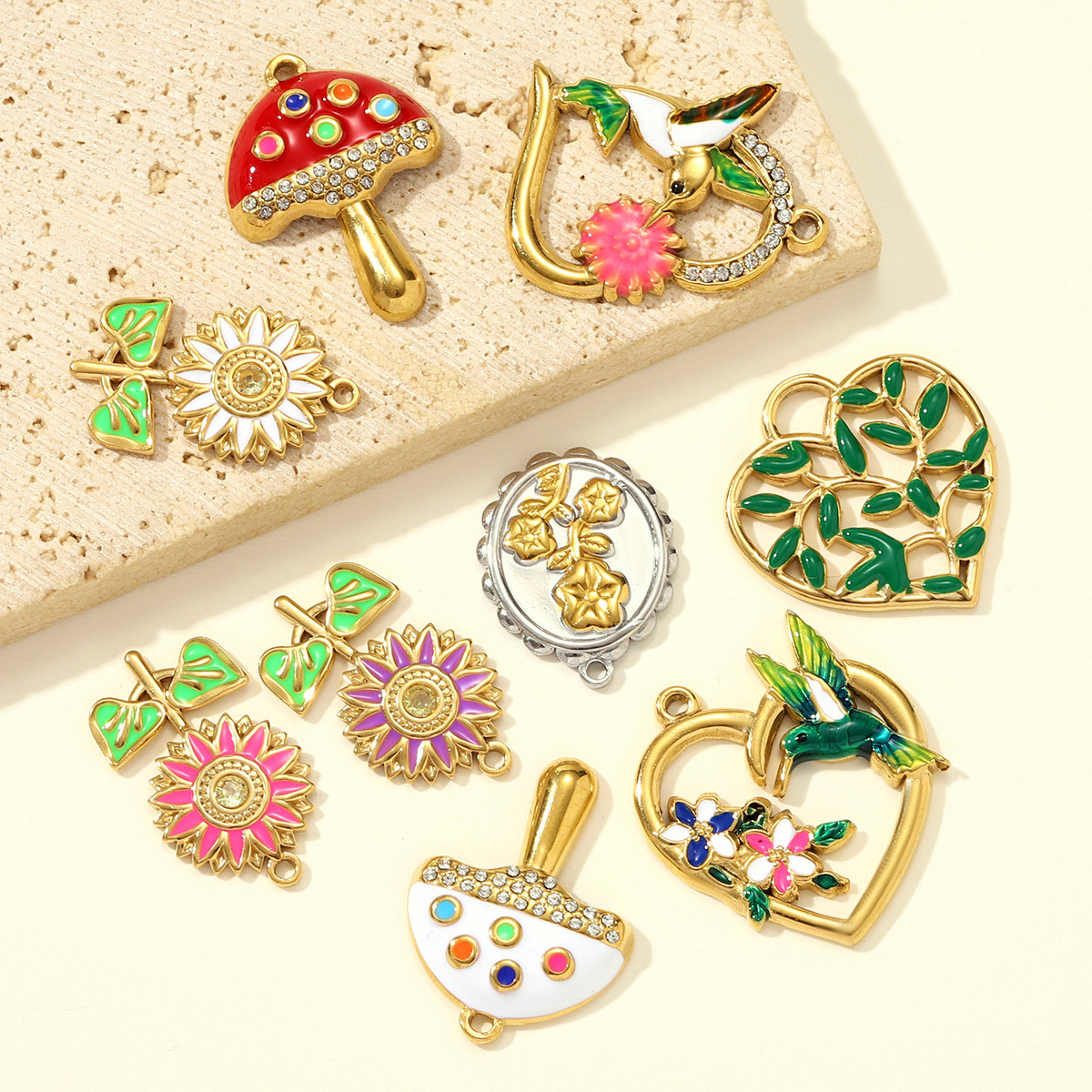 6pcs/pack Stainless Steel Crystal Sunflower Mushroom Necklace Pendants Flower Magpie DIY Charms Women Heart Jewelry Wholesale