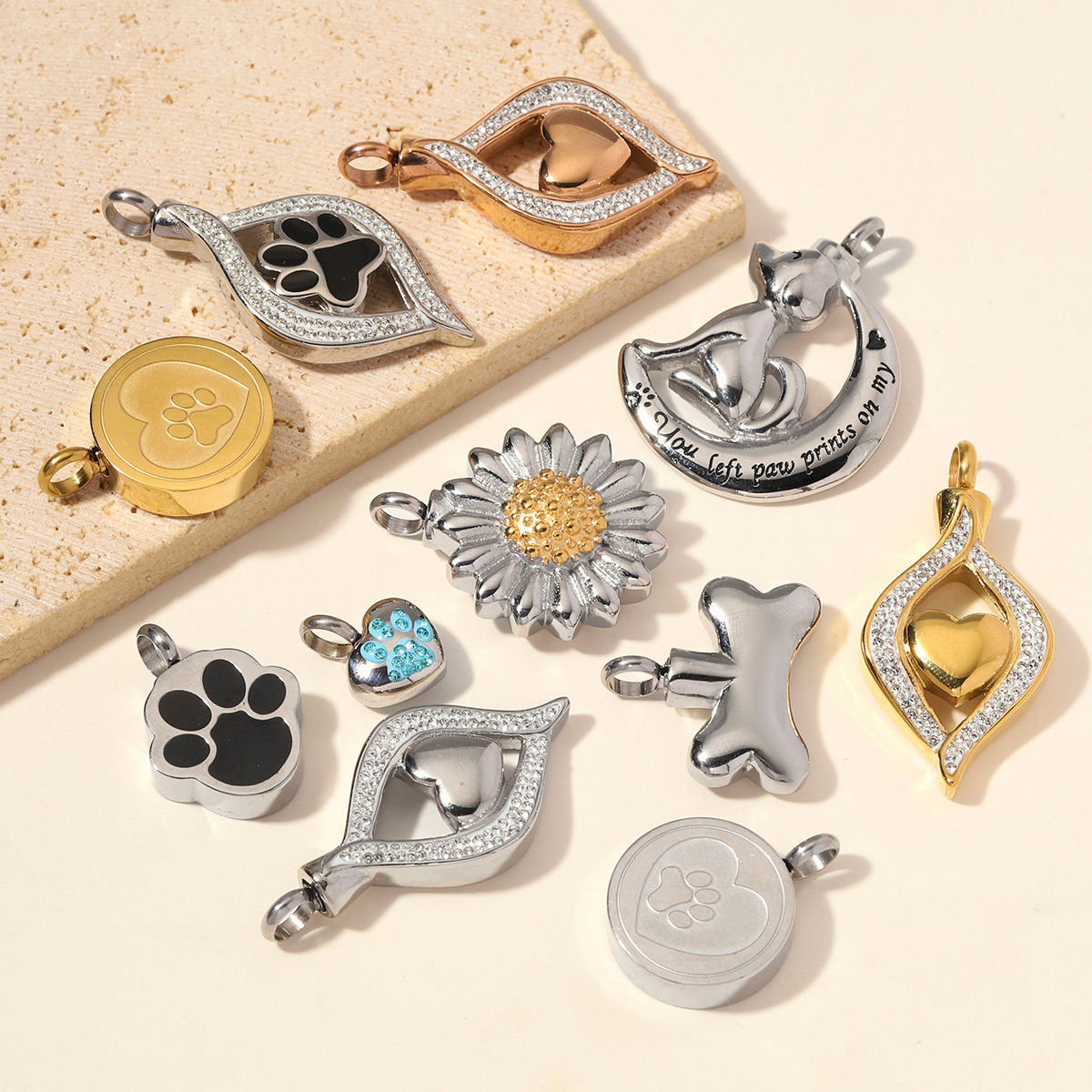 6pcs/Lot Stainless Steel Openable Dog Cat Paw Urn Necklace Pendants for Pet Ashes Keepsakes Memorial Heart Flower Jewelry Wholesale