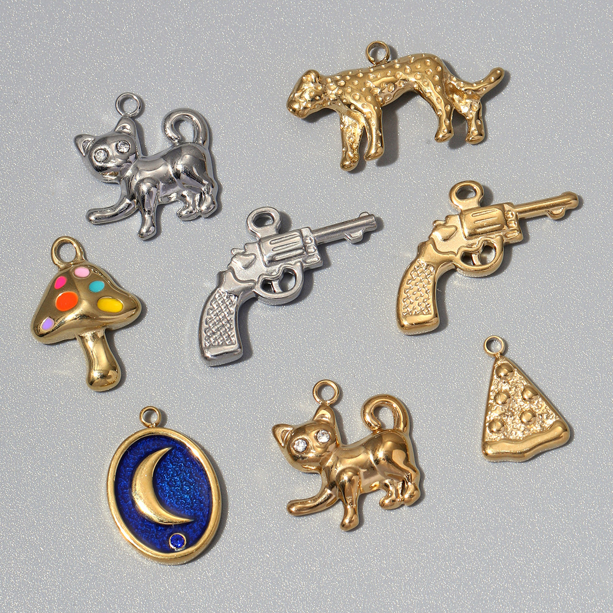 6pcs/pack 18k Gold Plated Cat Moon Stainless Steel DIY Charms Women Jewelry Pistol Mushroom Leopard Pizza Necklace Pendants