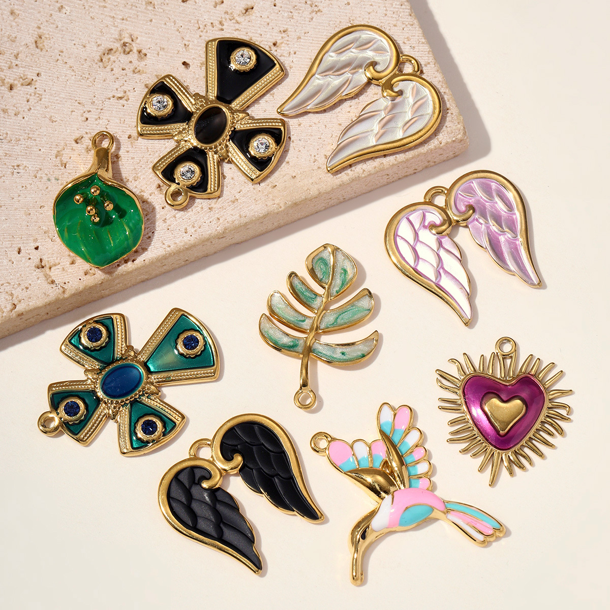 6pcs/pack Stainless Steel Rhinestone Cross Horseshoe DIY Charms Angel Wing Hummingbird Necklace Pendants Woman Jewelry Wholesale