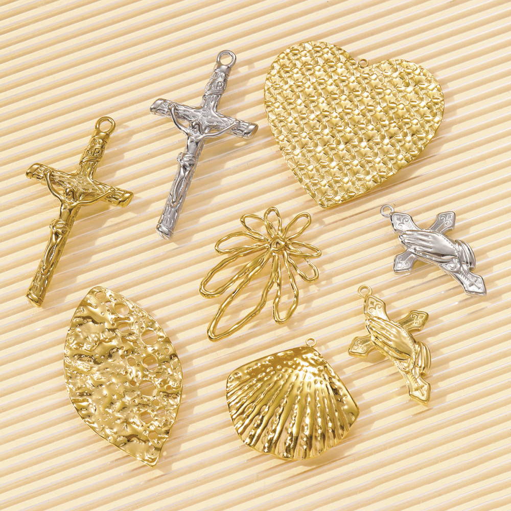 6pcs/pack Wholesale Stainless Steel Jesus Cross Hand Necklace Pendants Flower Shell DIY Earring Charms Women Love Heart Jewelry
