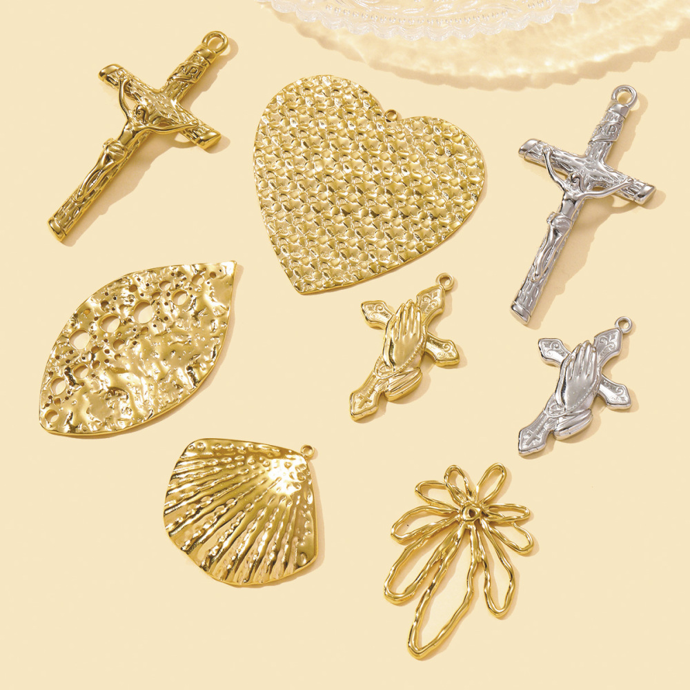 6pcs/pack Wholesale Stainless Steel Jesus Cross Hand Necklace Pendants Flower Shell DIY Earring Charms Women Love Heart Jewelry