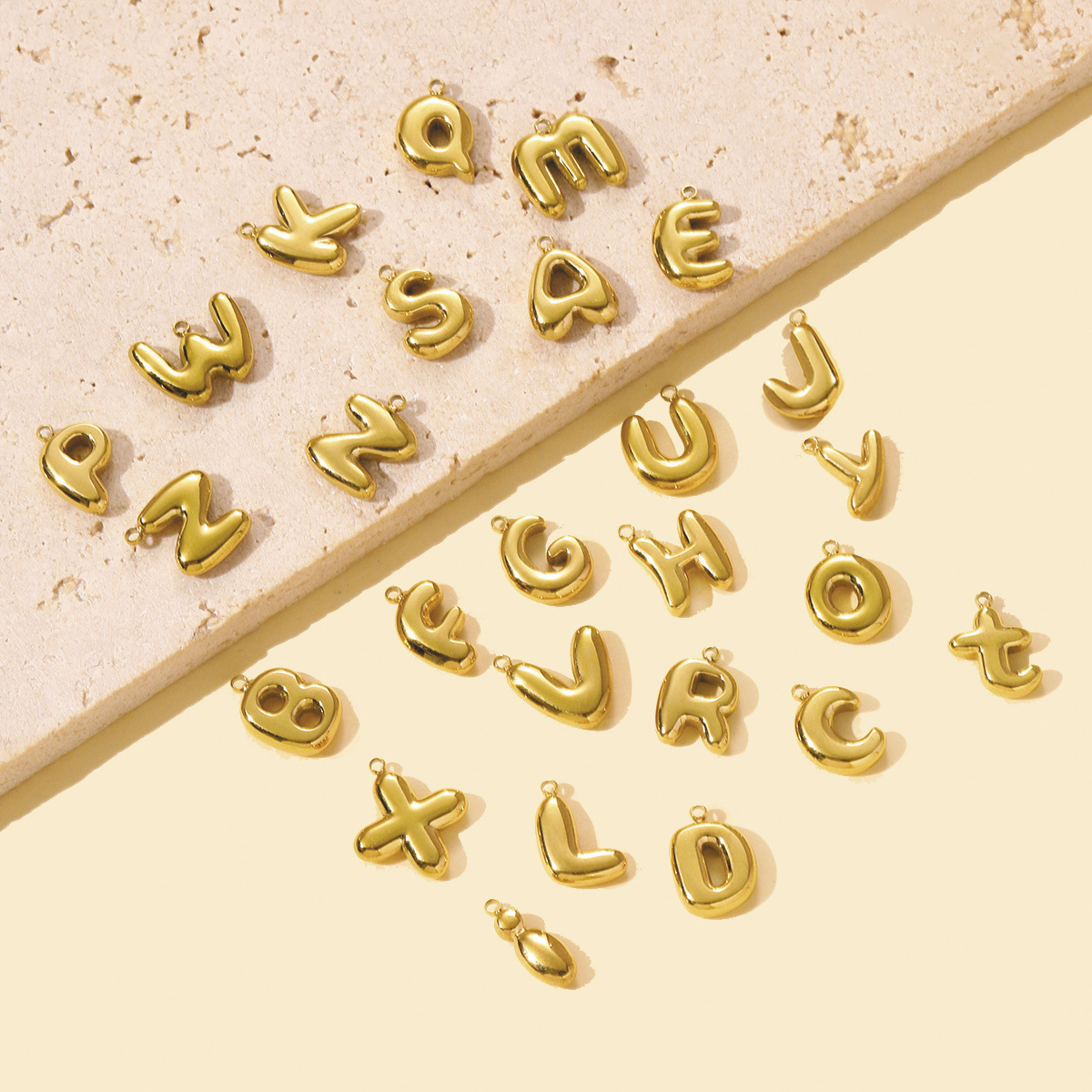 6pcs/pack Stainless Steel 18k Gold 26 A-Z Letter Necklace Pendants English Alphabet DIY Bracelet Charms Woman Jewelry Wholesale