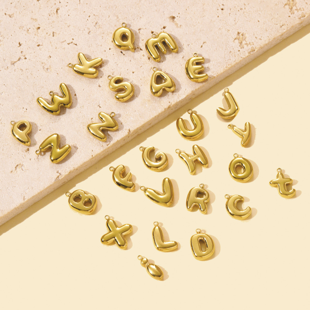 6pcs/pack Stainless Steel 18k Gold 26 A-Z Letter Necklace Pendants English Alphabet DIY Bracelet Charms Woman Jewelry Wholesale