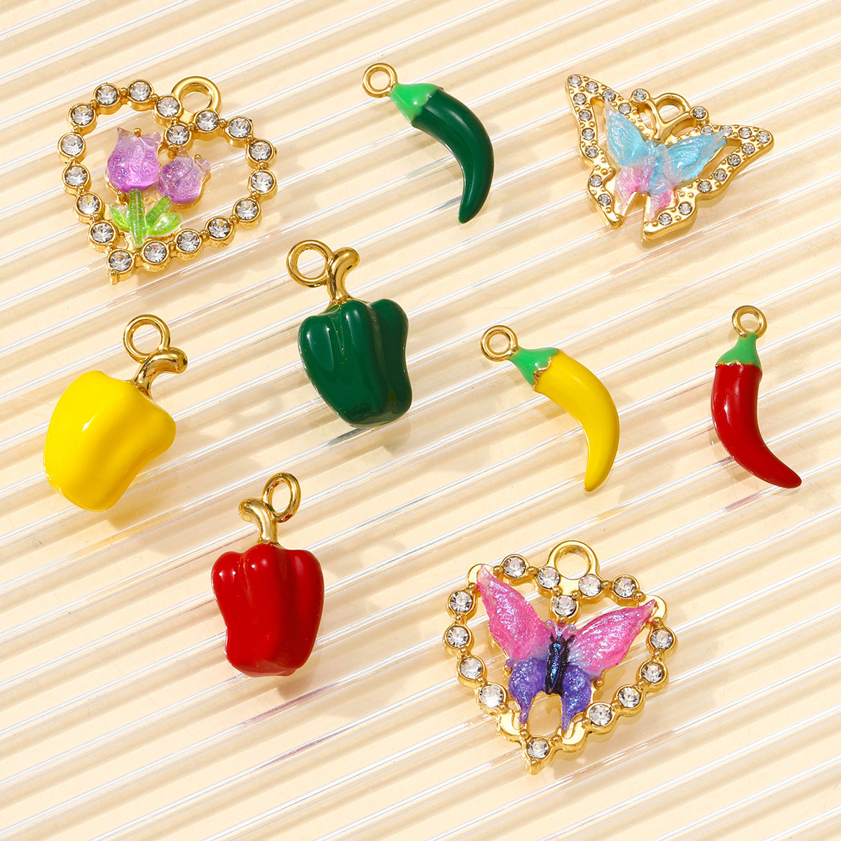 6pcs/pack Stainless Steel Rhinestone Butterfly Heart DIY Charms Bell Pepper Chilli Necklace Pendants Woman Tulip Jewelry Wholesale