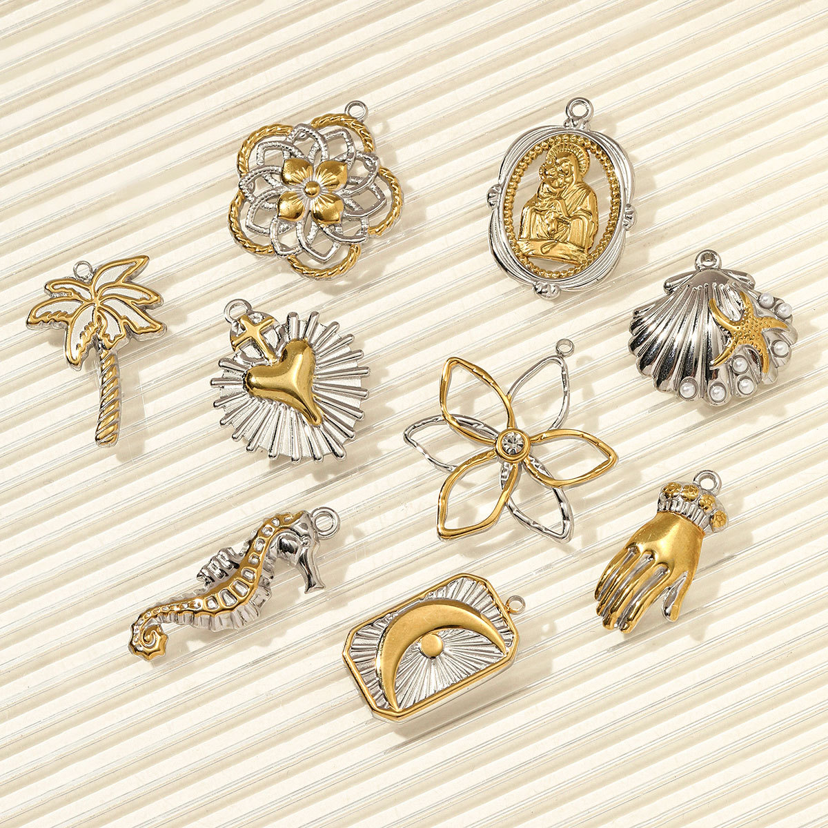 6pcs/pack Stainless Steel Two Tone Crescent Sun Hand Necklace Pendant Holy Mother Son DIY Charm Women Seahorse Shell Jewelry