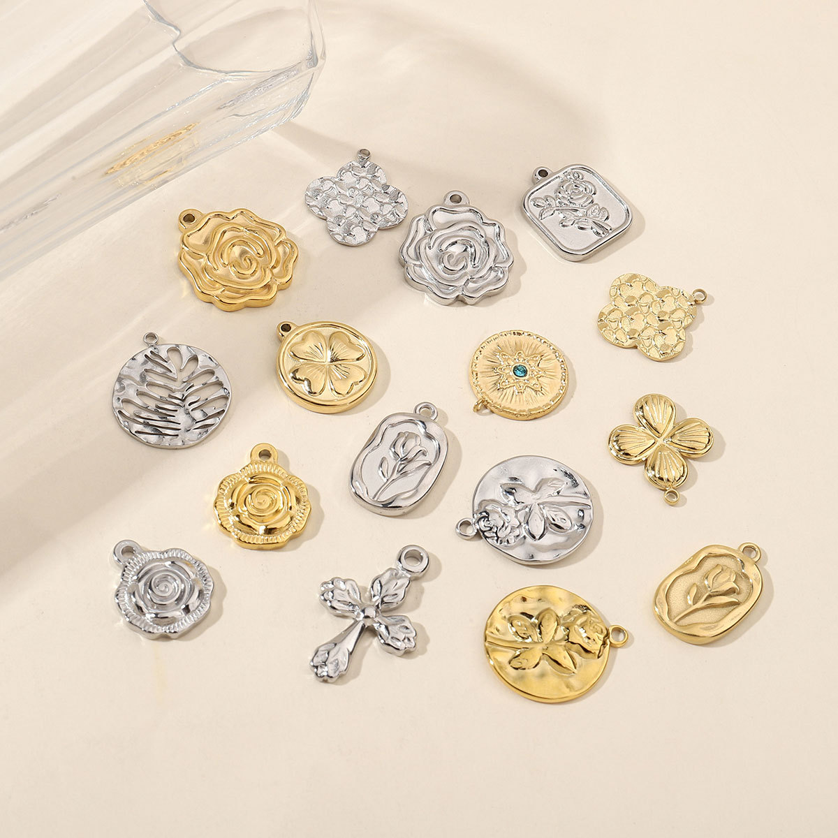 6pcs/pack  Mirror Polish Rose Clover Charms Stainless steel leaf Flower DIY Pendant For Women Jewelry Making Accessories