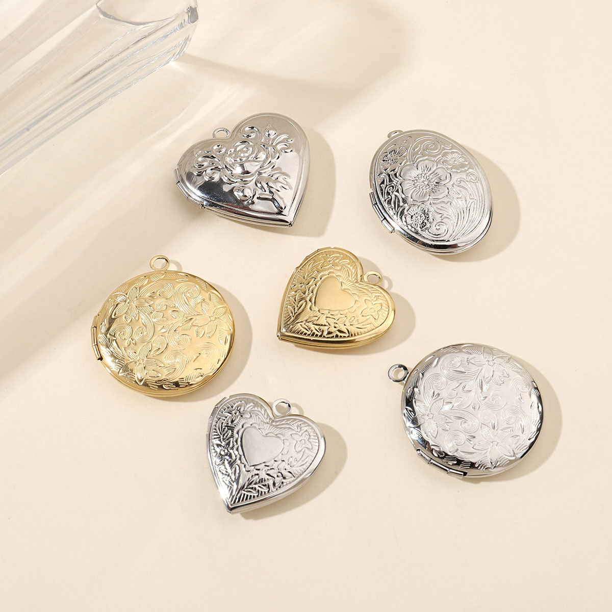 6pcs/pack Mirror Polish Stainless Steel Heart Round Locket Pendant for Women Family Image Necklace Personalized Anniversary Gifts