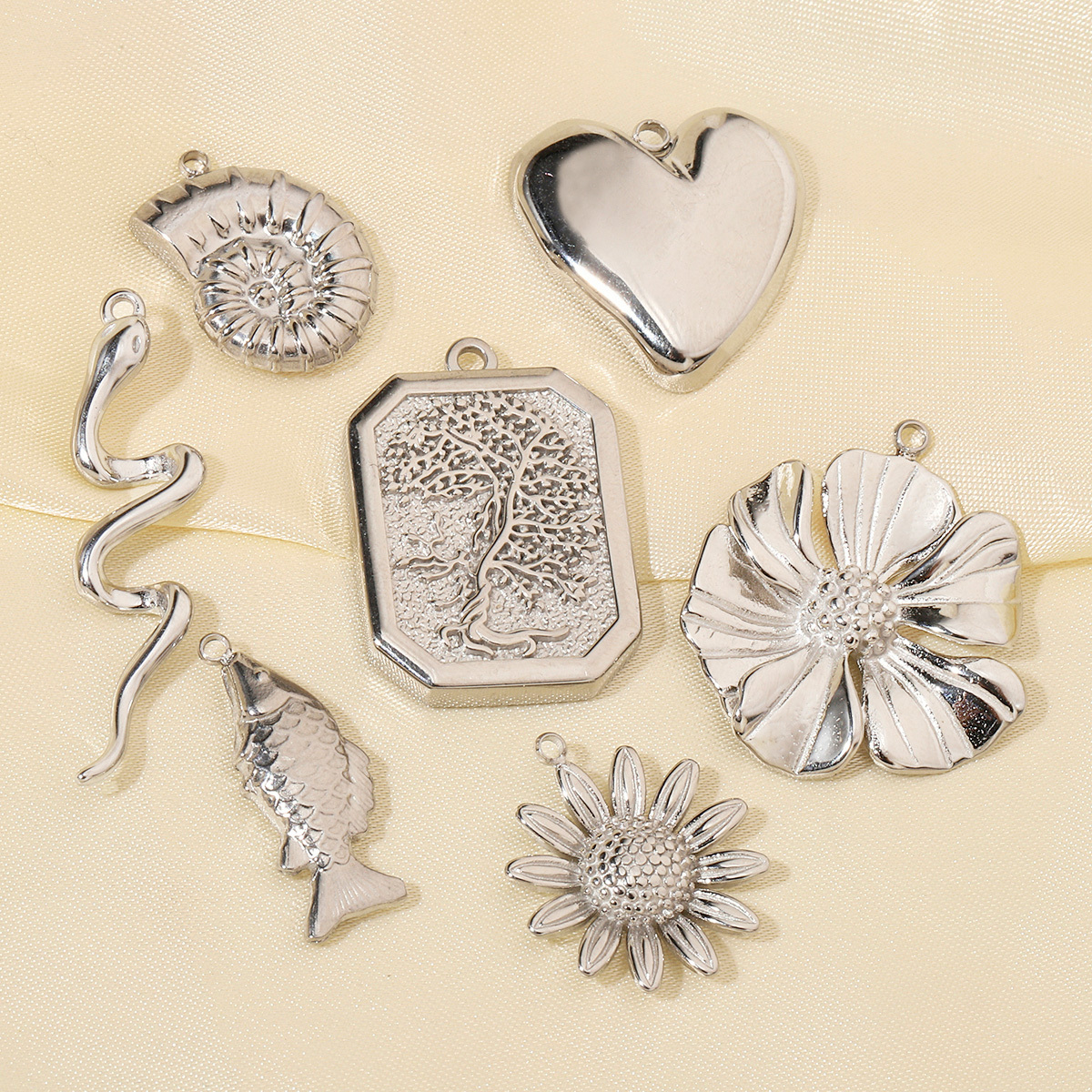 6pcs/pack Trendy Stainless Steel High Polish Cross Sunflower Charms Angel Starfish Snake Necklace DIY Small Pendant Wholesale