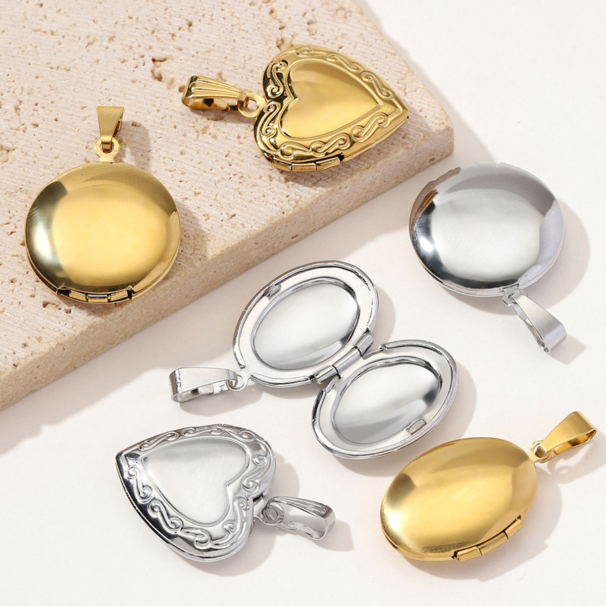 6pcs/Lot Wholesale Stainless Steel Round Oval Locket Picture Charm Rhinestone Love Heart Necklace Pendant Woman Special Gift Jewelry