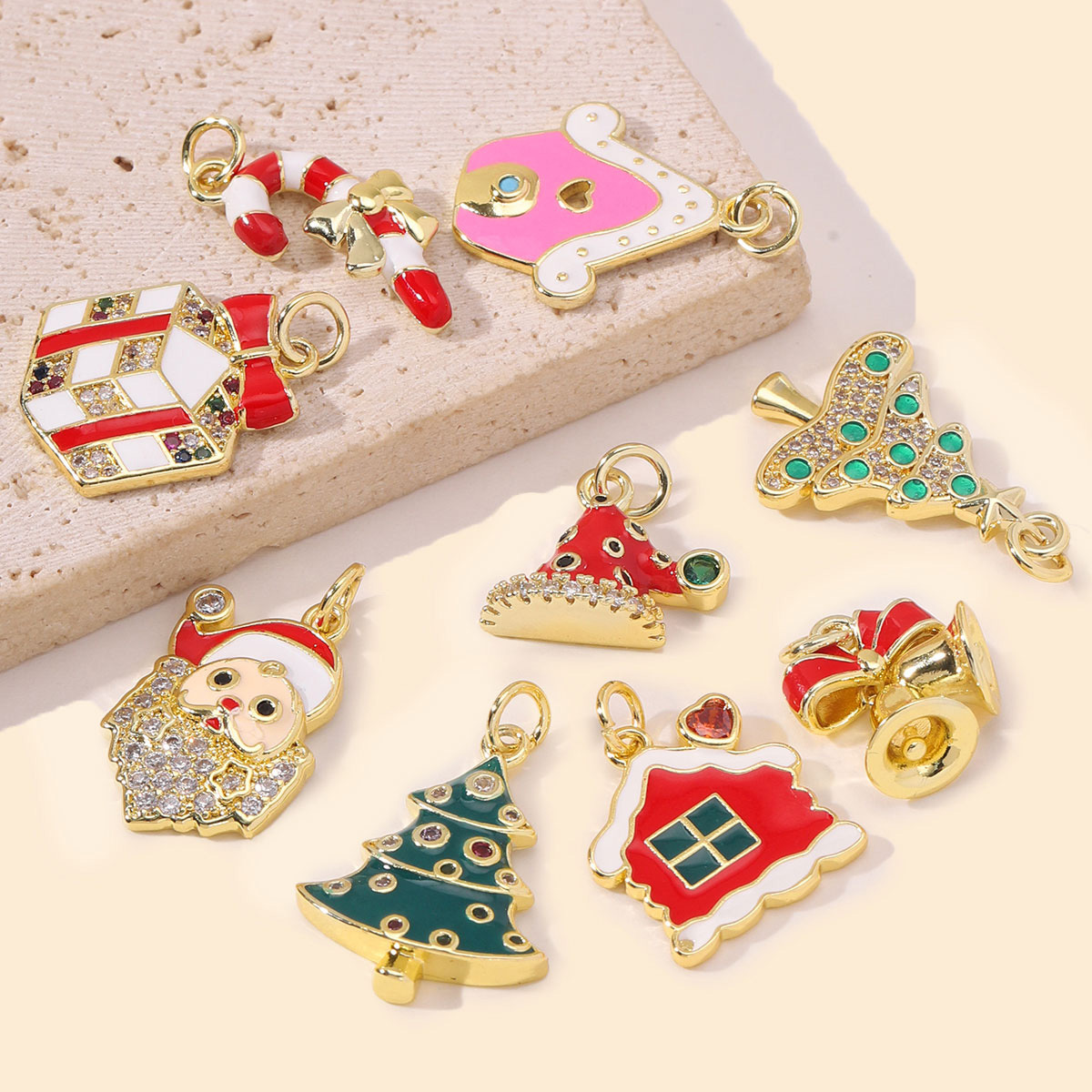 6pcs/Lot Wholesale Copper Zircon Santa Claus Bell DIY Bracelet Charms Snow House Necklace Pendant Woman Christmas Hat Gift Jewelry
