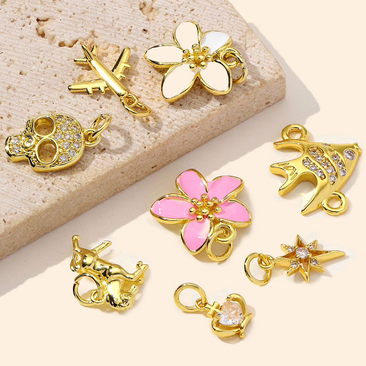 6pcs/Lot Copper Zircon Skull Fish DIY Bracelet Charms Crown Star Plane Necklace Pendant Woman Flower Horse Jewelry Wholesale