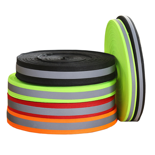 Polyester reflective webbing
