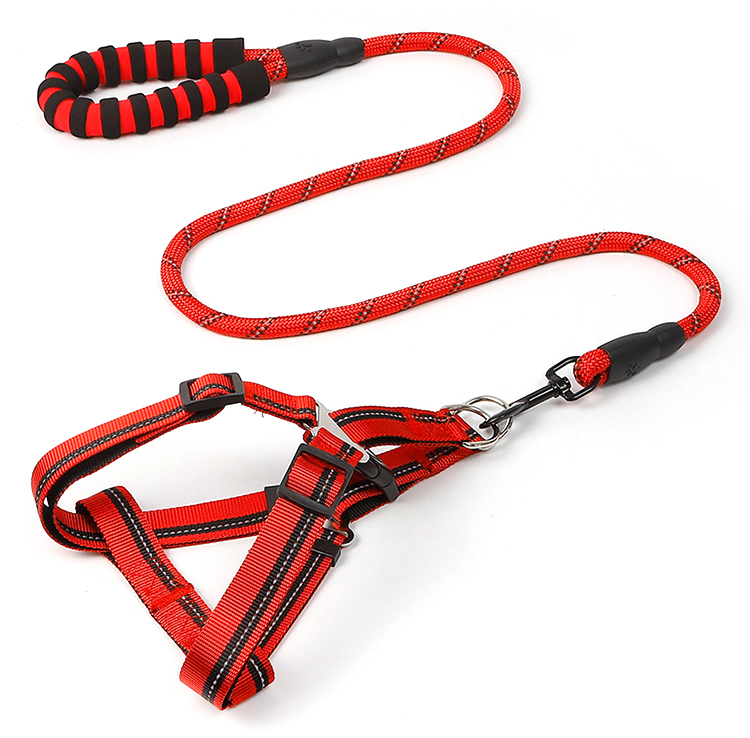 Pet Supplies Wholesale Pet Product Pet Tape Custom Leash Dog EVA Reflective Chest And Back Traction Leashes
