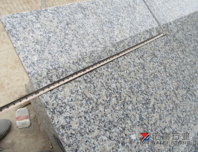 Hubei G602 Granite Thin Tiles Thickness 1cm From China