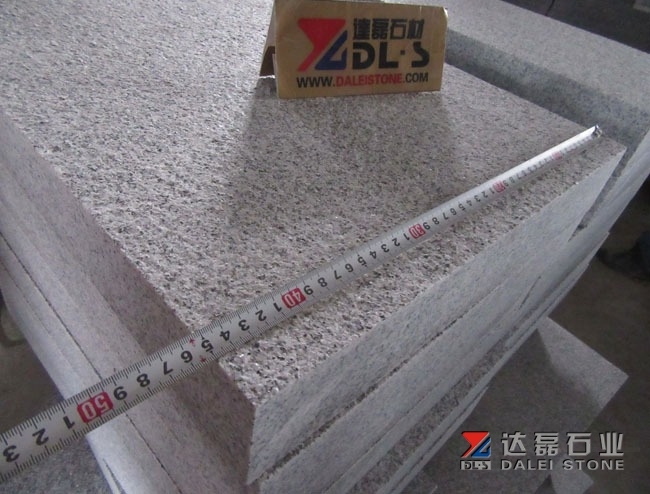 Flamed Finish Grey granite G603 Tiles Thickness 2cm