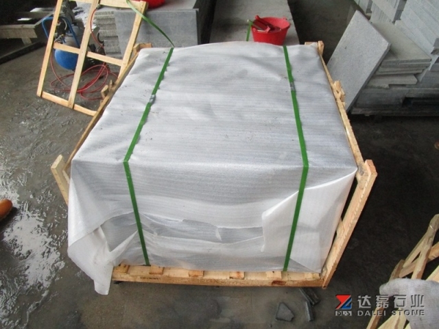 Dark Grey Color G654 Granite Tiles Flamed Finished For Outdoor Project