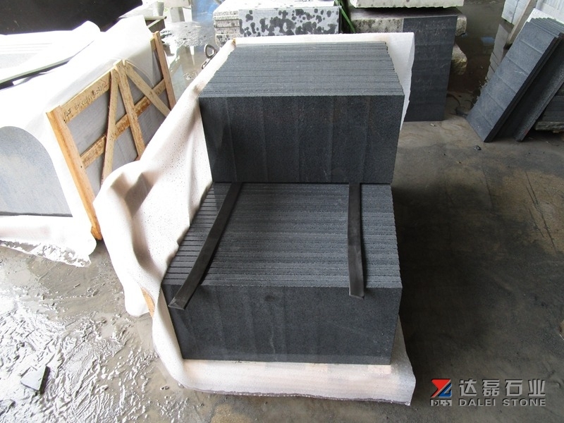 Dark Grey Color G654 Granite Tiles Flamed Finished For Outdoor Project