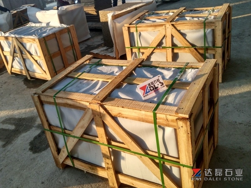 Rusty Yellow G682 Granite Tiles Honed Finish Way With Nice Price