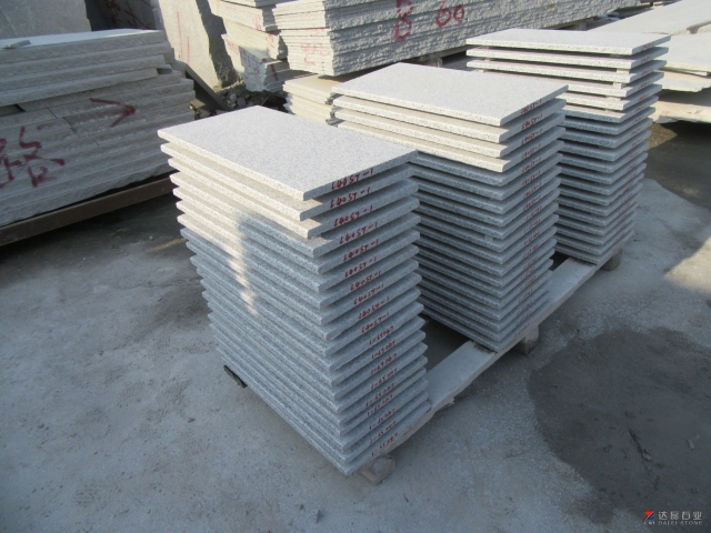 Light Grey Color G603 Granite Tiles with Polished Finish