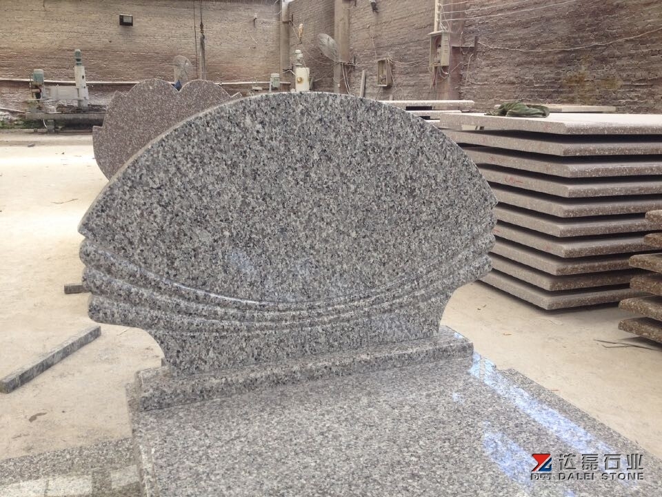 Swan Blue Granite Tombstone Monuments to Poland Market