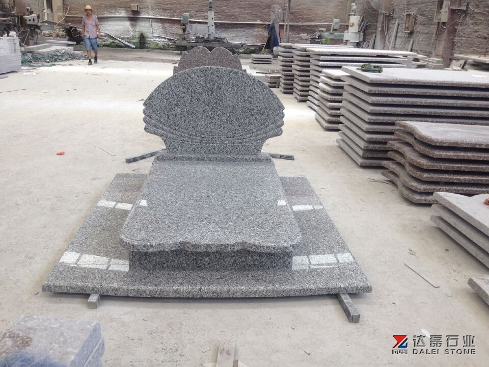 Swan Blue Granite Tombstone Monuments to Poland Market