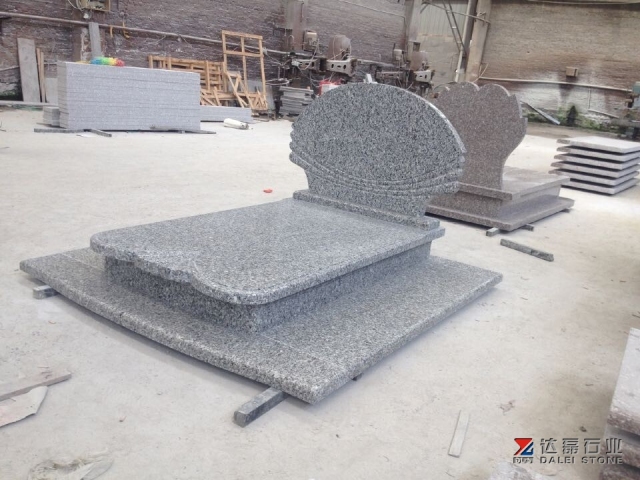 Swan Blue Granite Tombstone Monuments to Poland Market