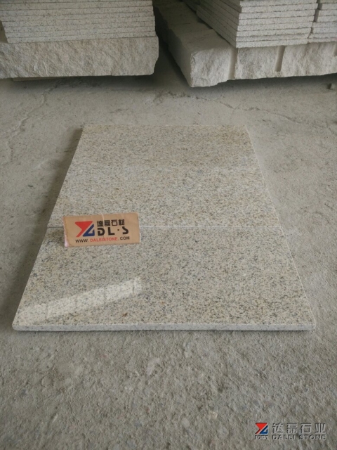 Rusty Yellow G682 Granite Tiles With Polished Finish Way