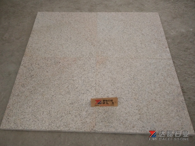 Rusty Yellow G682 Granite Tiles With Flamed Finish Way