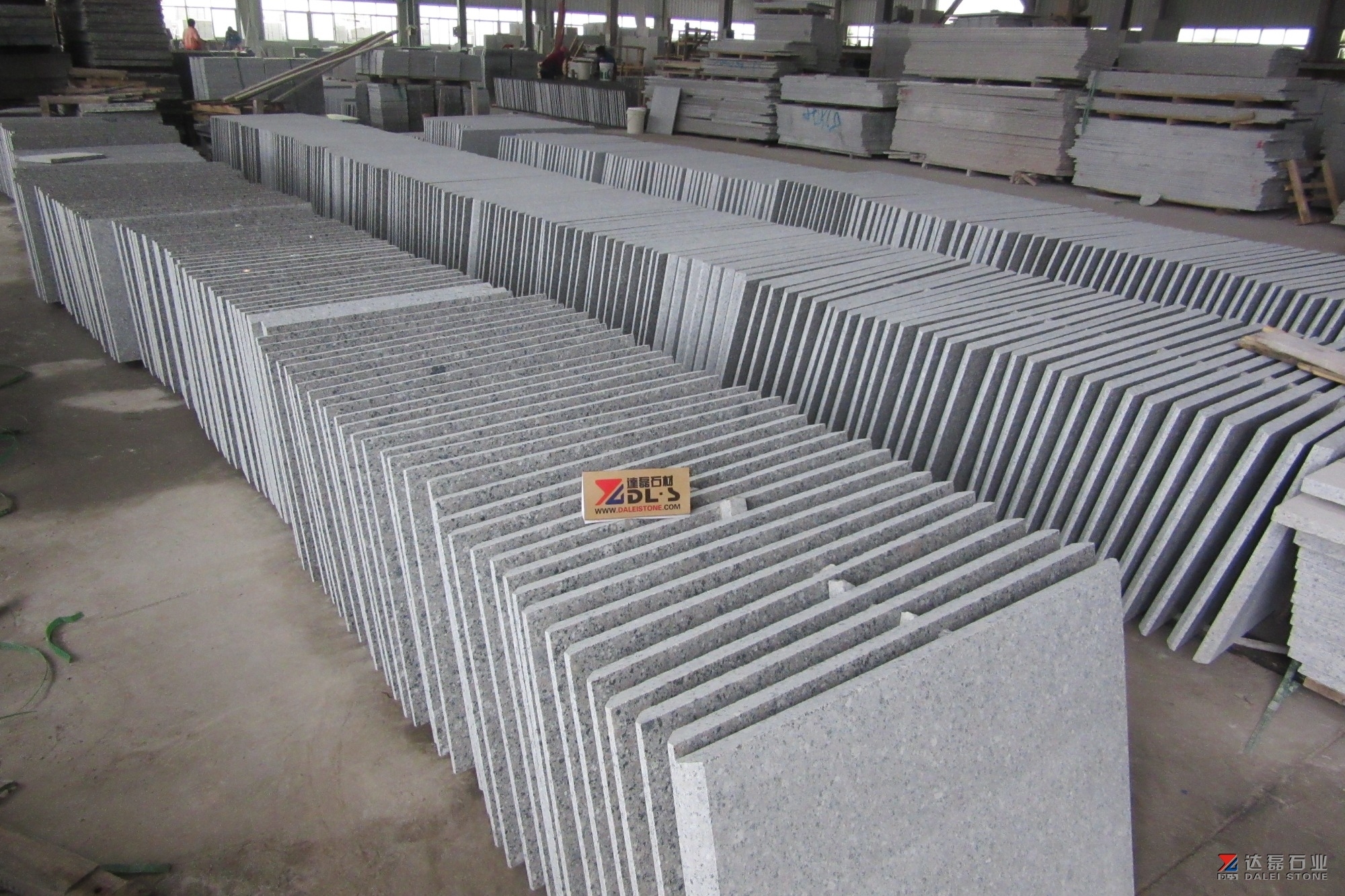 Blue Color Sapphire Granite Tiles With Competitive Price