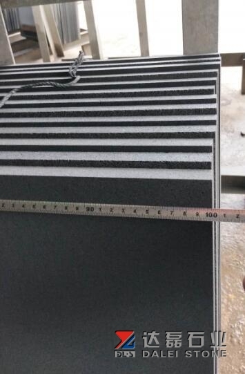 Hainan Black Basalt Blue Basalt Tiles Grinding 400 With Cat Paw
