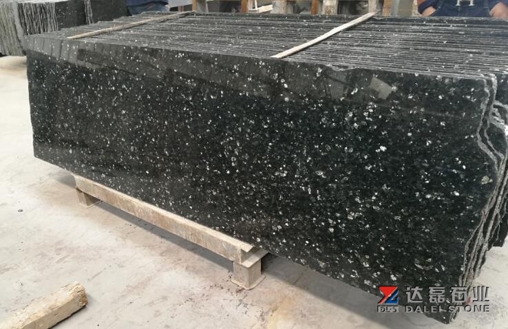 Emerald Pearl Granite Small Slabs Polished