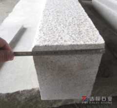 Dalei Stone Kerbstone Yellow Rusty Paving Stone Chamfer