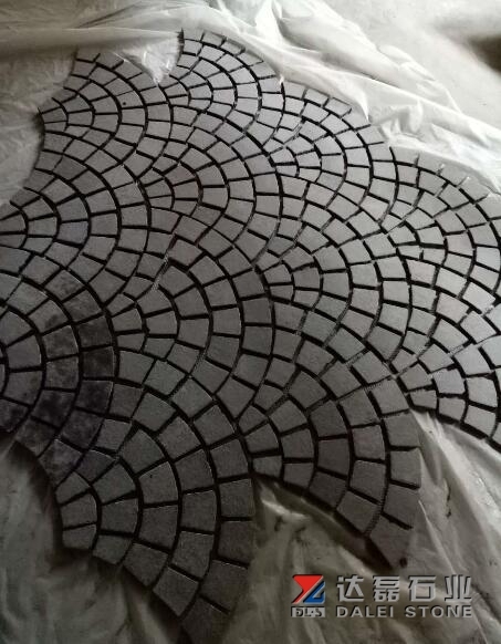Old Orginal G684 Granite Flamed Cubestone With Net
